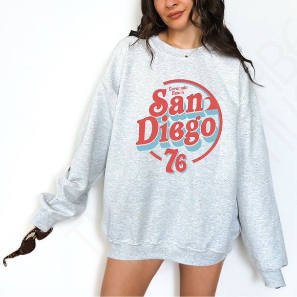 Retro San Diego Graphic Crewneck Sweatshirt - Picture 2 of 10